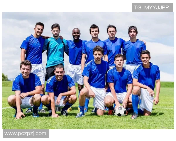 智利大学与哥查瓜的激烈对决展现足球魅力与团队精神